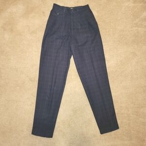 VNTG Lee Casuals  Sz 8 Long